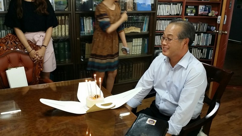 2b29e4fe70672378a40a896843e90de7_1440408